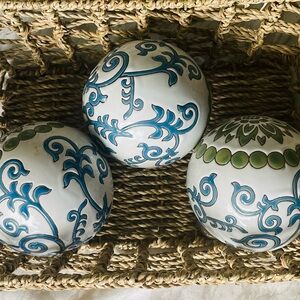 Home decorative balls (set of 3)